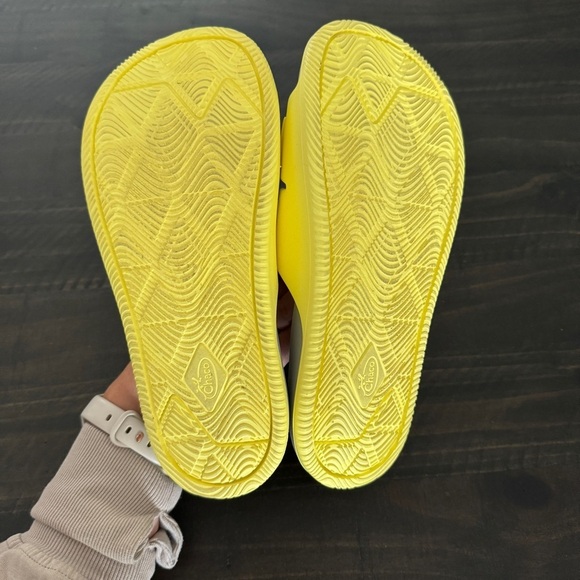 Chaco Chillos Slide Sandals Limelight Yellow Gray Comfort Outdoor Women’s 6 - Picture 7 of 7